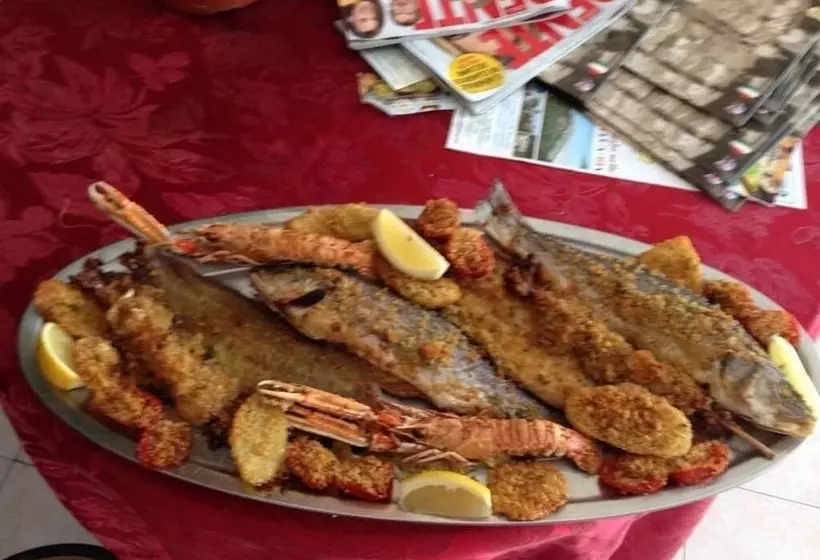 ホテル Albergo Magrini Della Genga