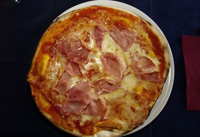 בית מלון כפרי Albergo Magrini Della Genga