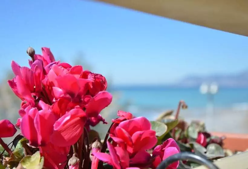 Hotelli Piccolo Paradiso