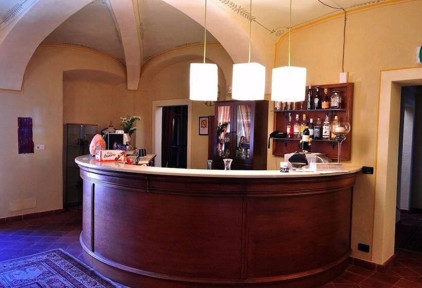 La Foresteria Del Castello Wellness Hotel In Dimora Storica