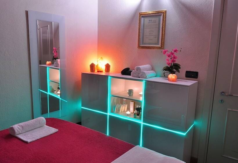 La Foresteria Del Castello Wellness Hotel In Dimora Storica