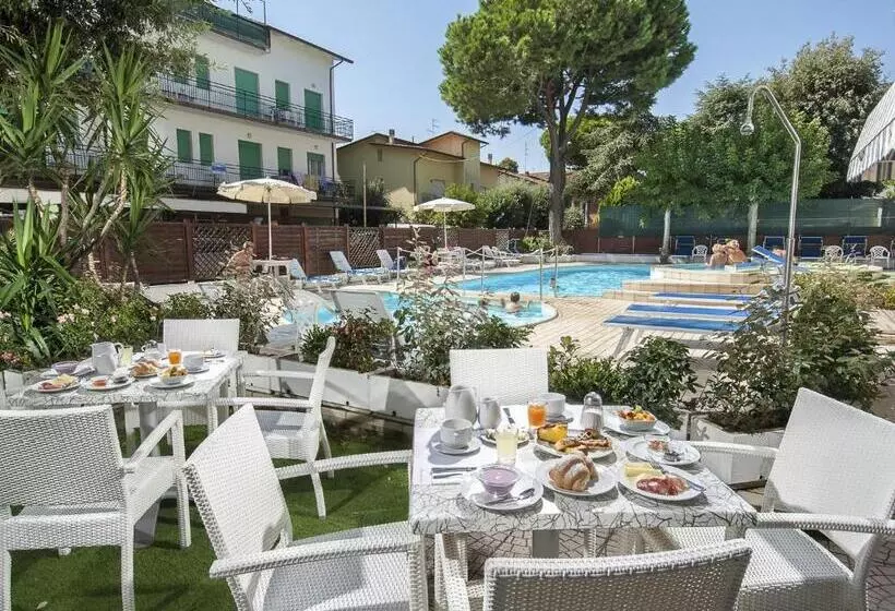 New Hotel Chiari
