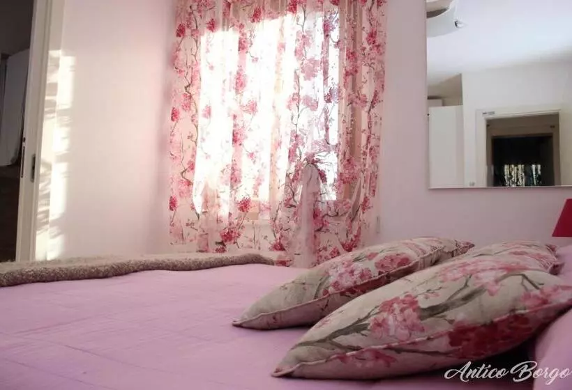 تختخواب و صبحانه Antico Borgo