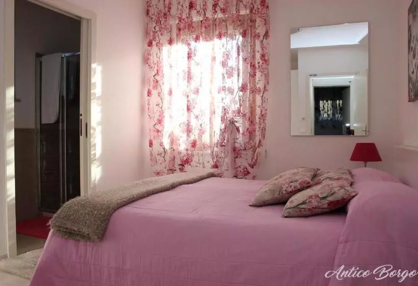 تختخواب و صبحانه Antico Borgo