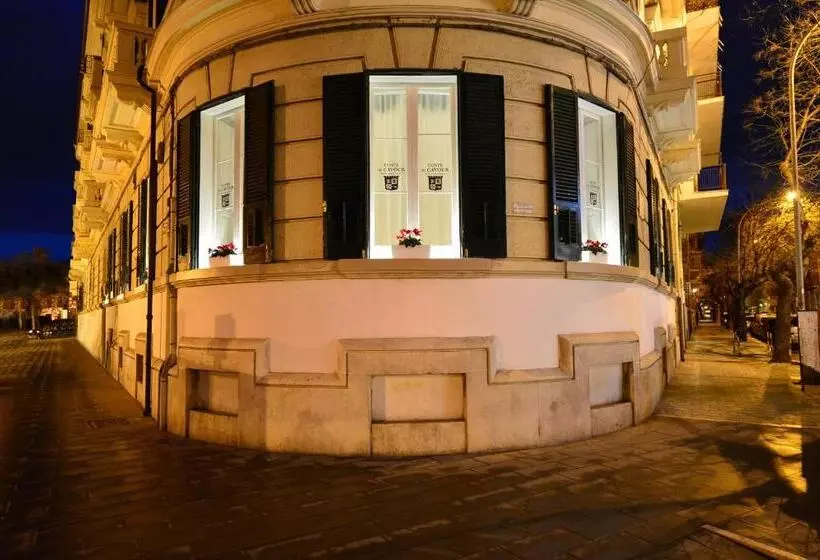 تختخواب و صبحانه Conte Di Cavour