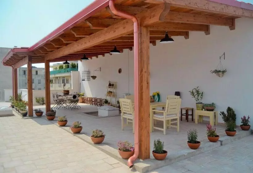 تختخواب و صبحانه Dimora Del Casale