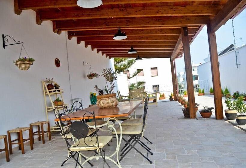 تختخواب و صبحانه Dimora Del Casale