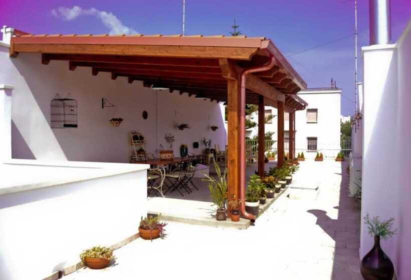 تختخواب و صبحانه Dimora Del Casale