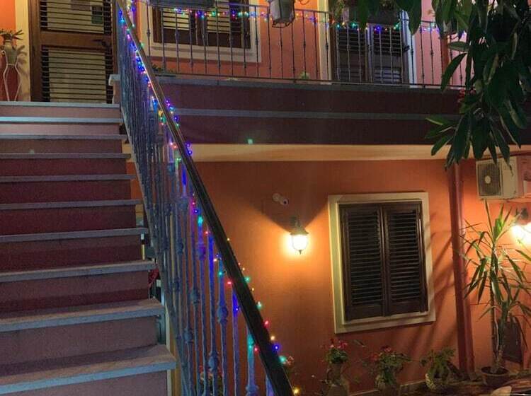 تختخواب و صبحانه Dimora Del Casale