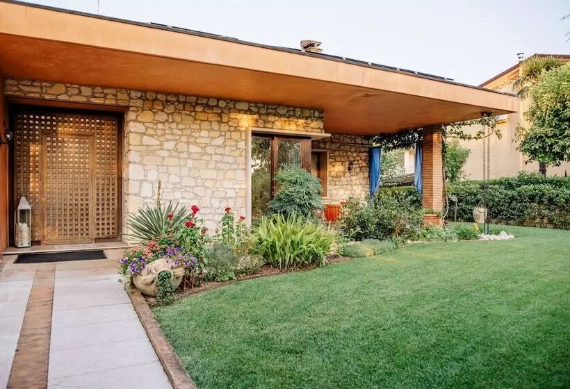 Aamiaismajoitus (B&B) La Dolce Vita