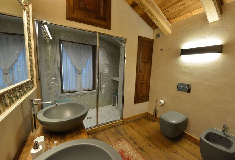 تختخواب و صبحانه Le Reve Charmant