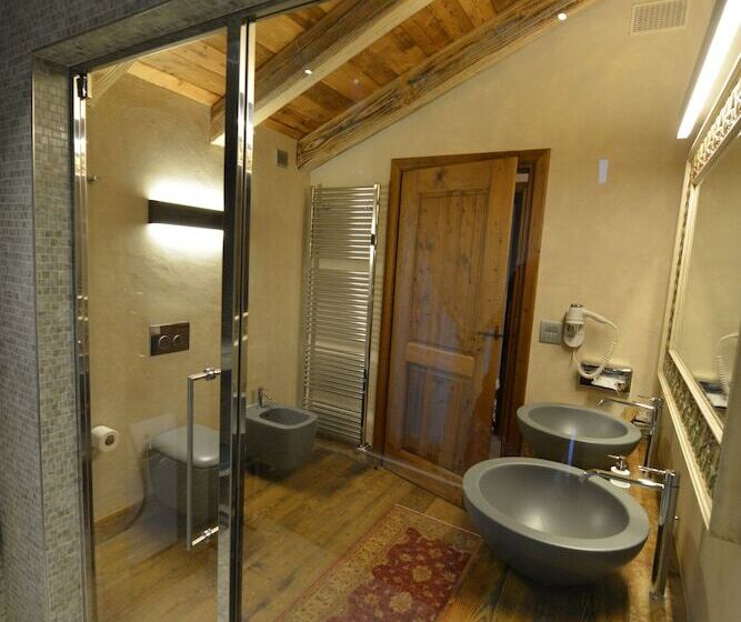 تختخواب و صبحانه Le Reve Charmant