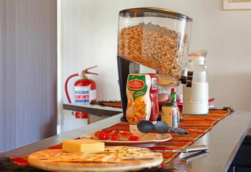 مبيت وإفطار Orange Inn Melkbosstrand