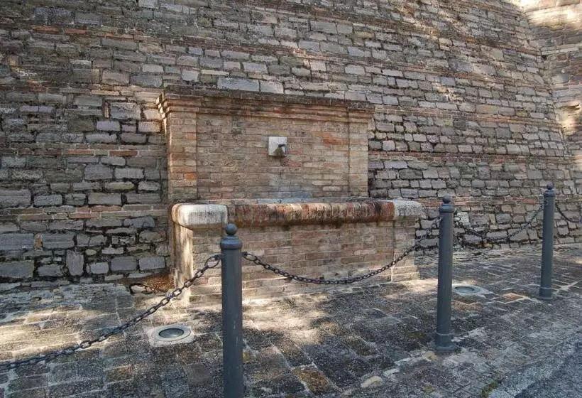 Aamiaismajoitus (B&B) Palazzo Bonfranceschi