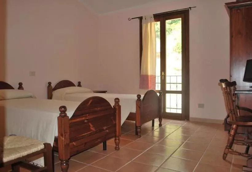 Bed and Breakfast Punto Di Ristoro Uttolo