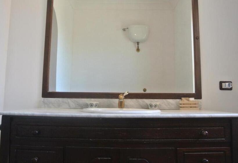 مبيت وإفطار Villa Carlotta Resort