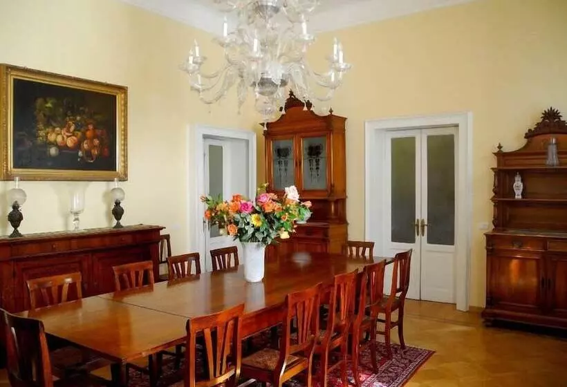 ベッドアンドブレックファースト Villa Verganti Veronesi