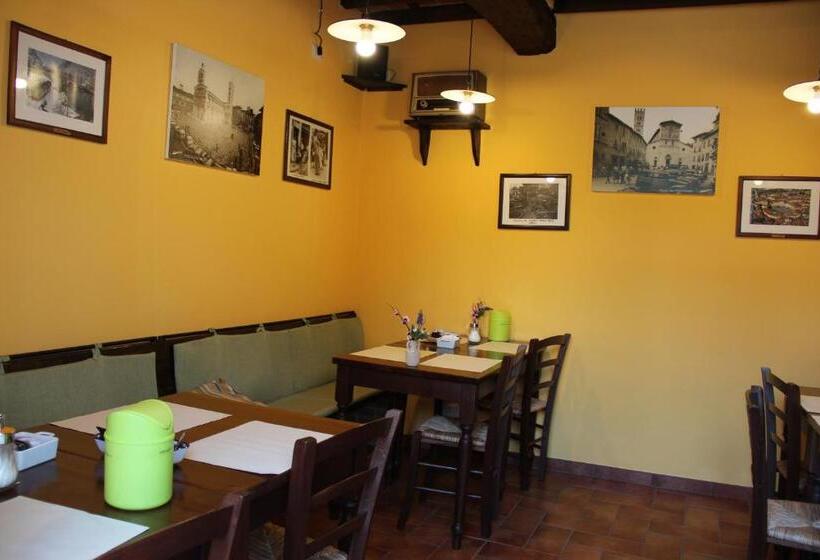 Bed & Breakfast Lucca Fora