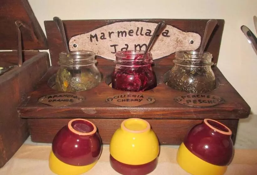 Bed & Breakfast Lucca Fora