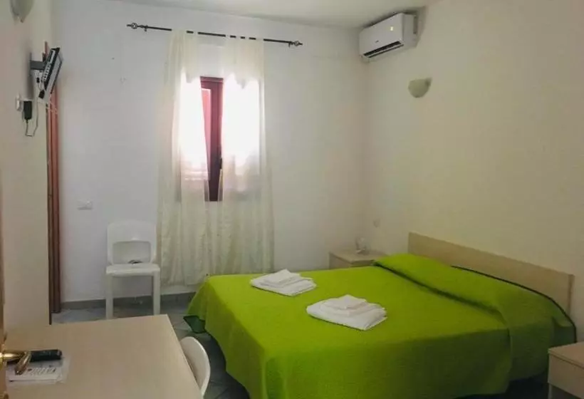 هتل Albergo Villamarina