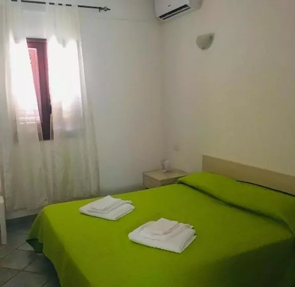 هتل Albergo Villamarina