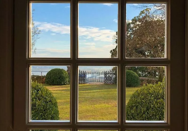 Hotelli Castello Di Buttrio