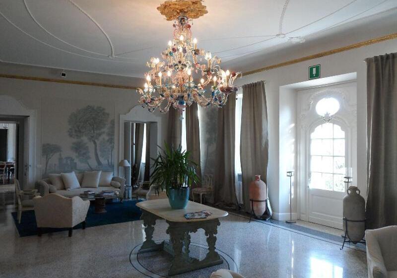 فندق Castello Di Buttrio