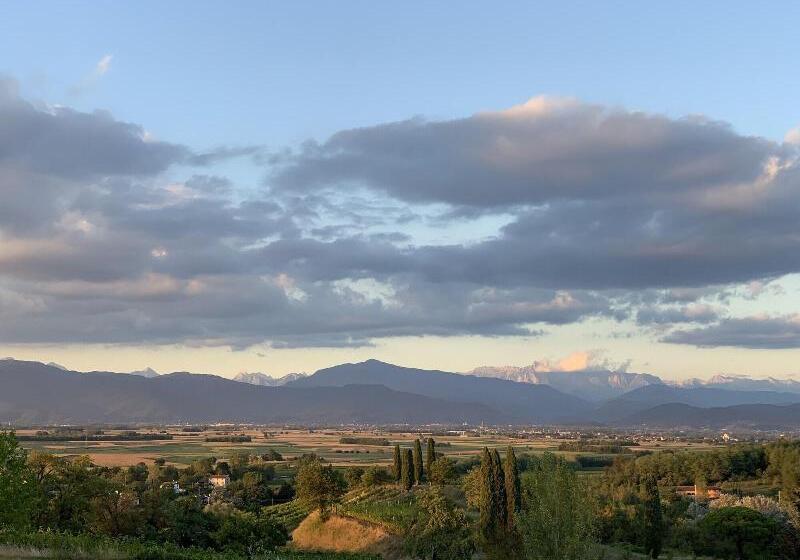 فندق Castello Di Buttrio