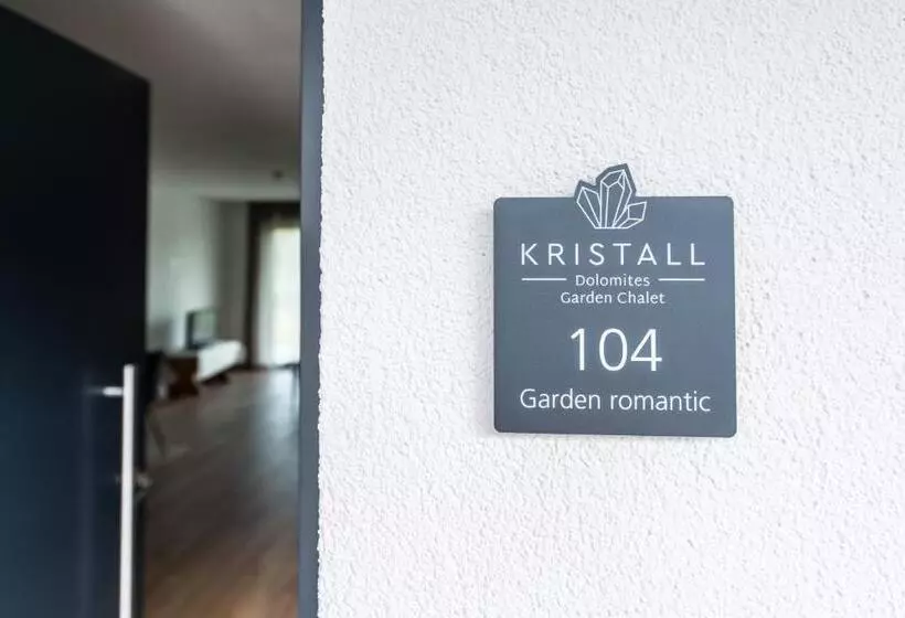ホテル Chalet Kristall   Dolomites Garden Chalet