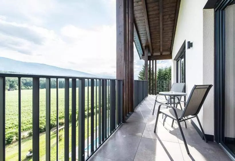 ホテル Chalet Kristall   Dolomites Garden Chalet