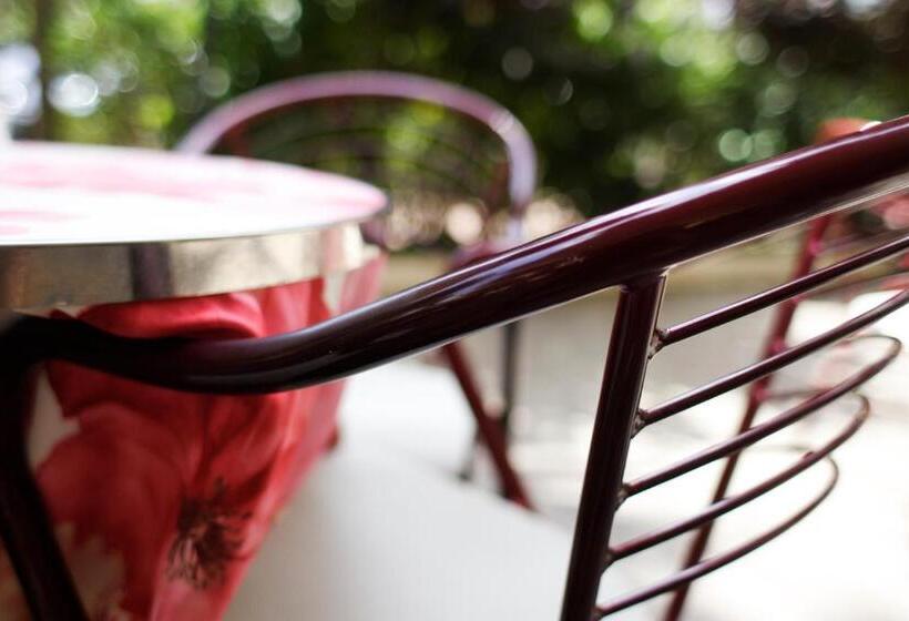 Hotel Devon Rooms & Breakfast