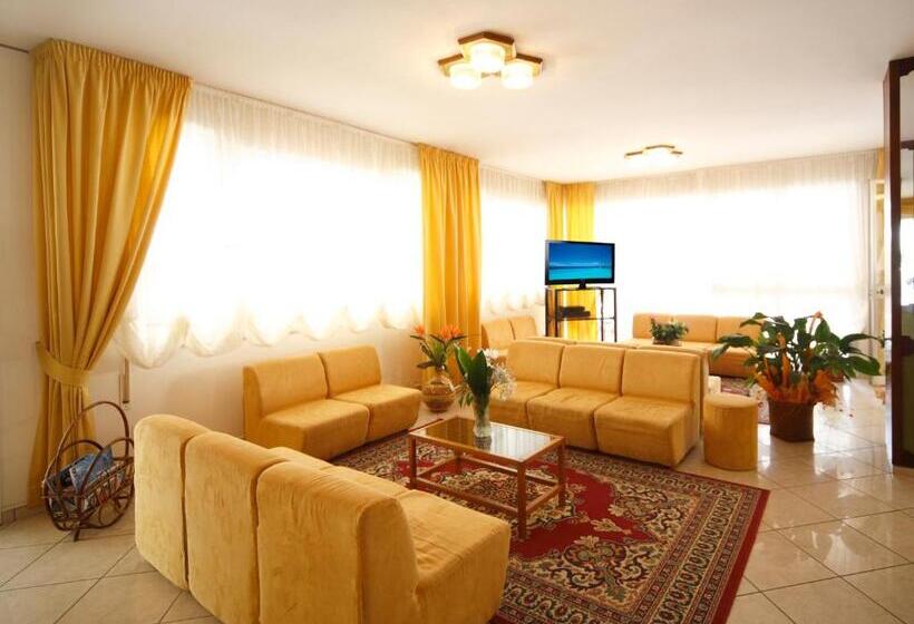 Hotel Devon Rooms & Breakfast