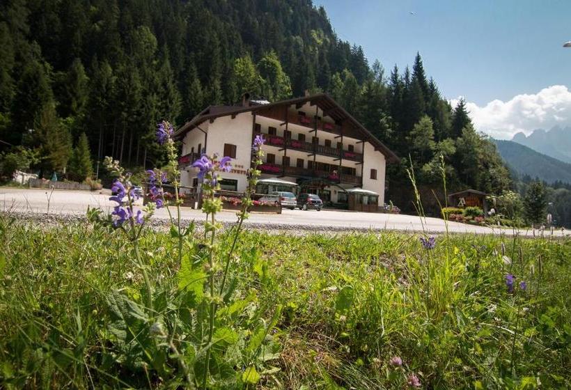 בית מלון כפרי Monte Civetta