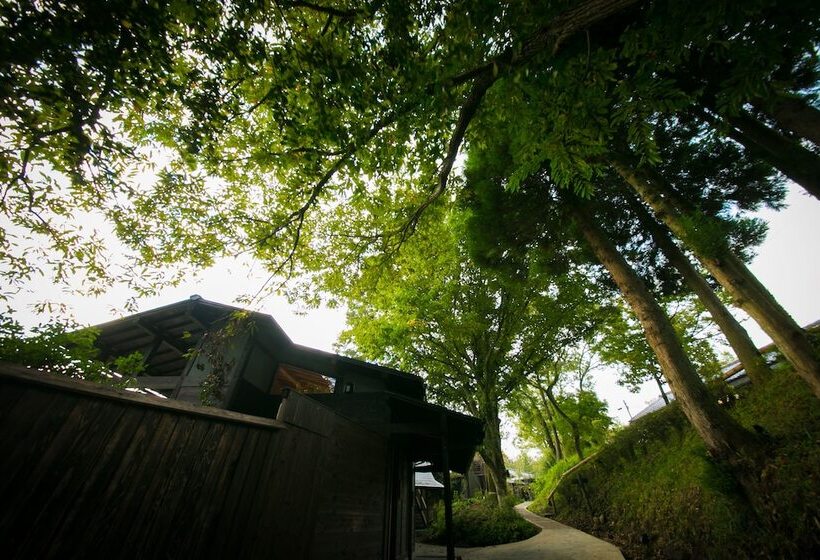 ריוקאן Shukubo Kawaseminoshou   The Kingfisher Resort