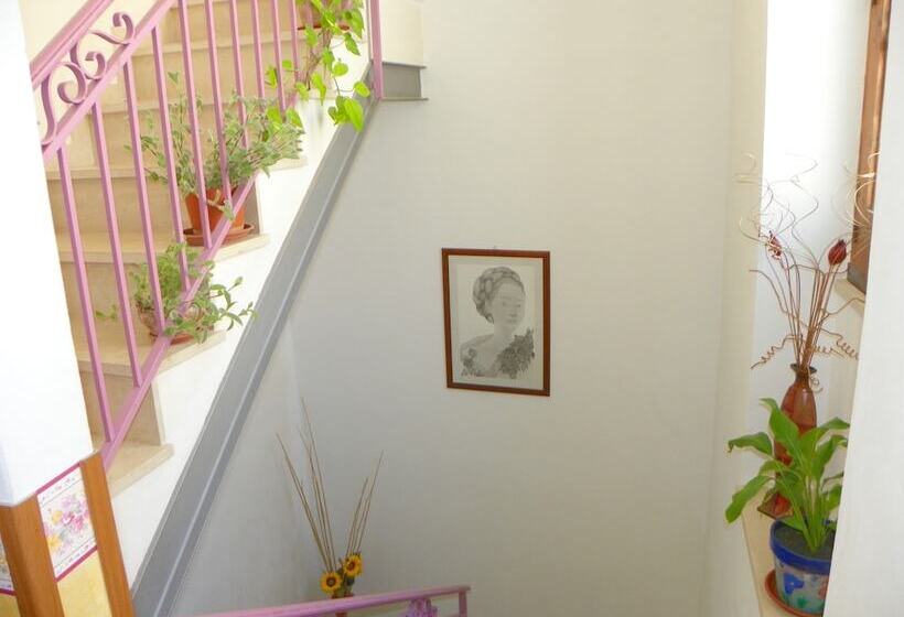 مبيت وإفطار Cloris Guest House