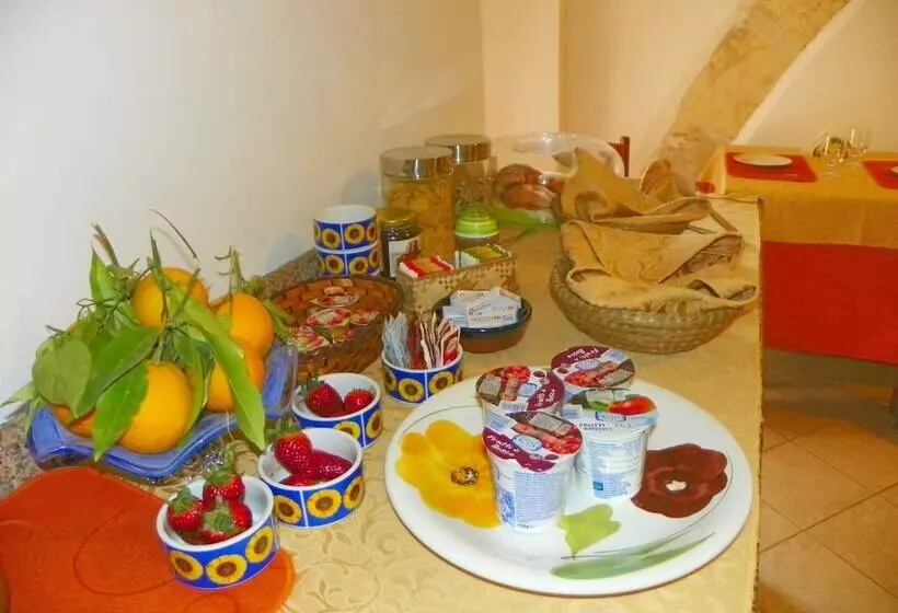 Aamiaismajoitus (B&B) Cloris Guest House