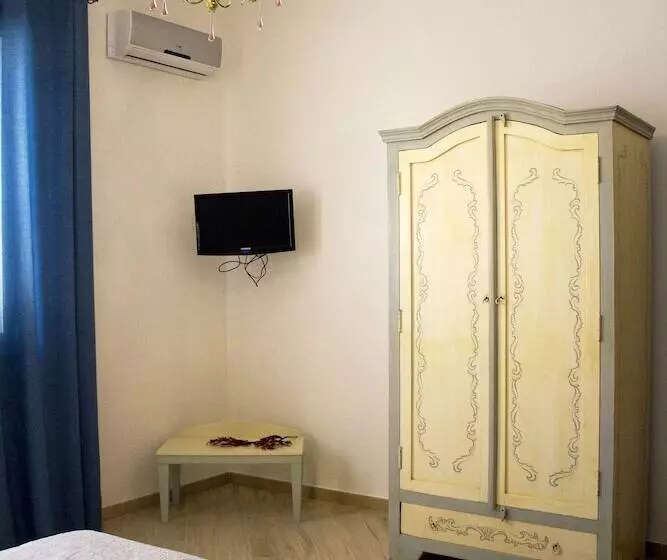 ベッドアンドブレックファースト Cofanomare