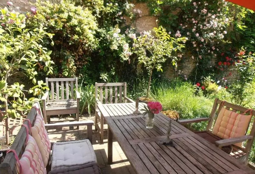 Aamiaismajoitus (B&B) La Maison Tupinier