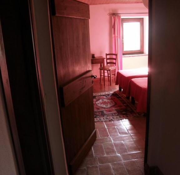 مبيت وإفطار Podere Pinzicalari