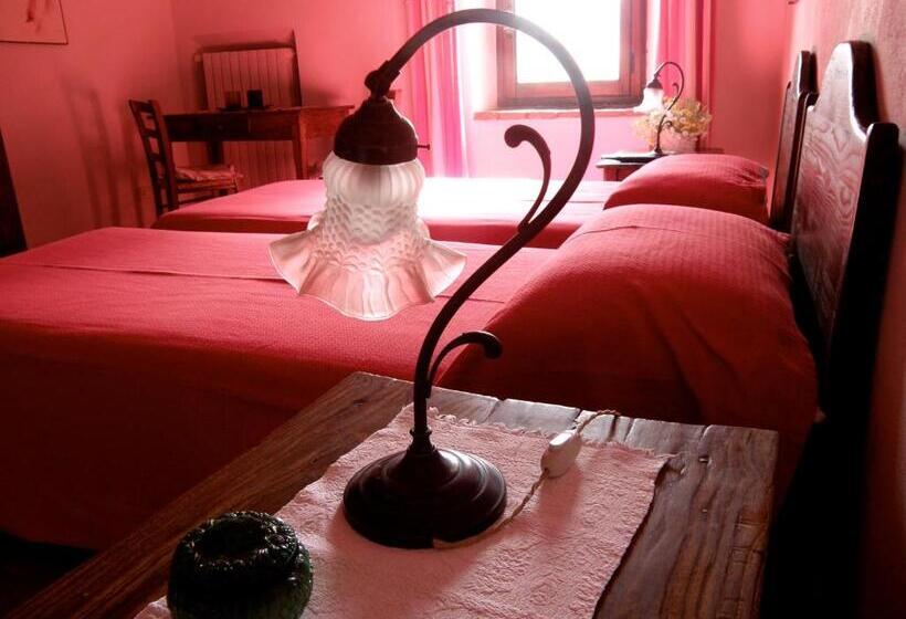 مبيت وإفطار Podere Pinzicalari