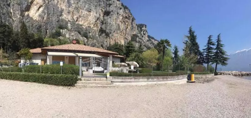 Aamiaismajoitus (B&B) Torre Degli Ulivi