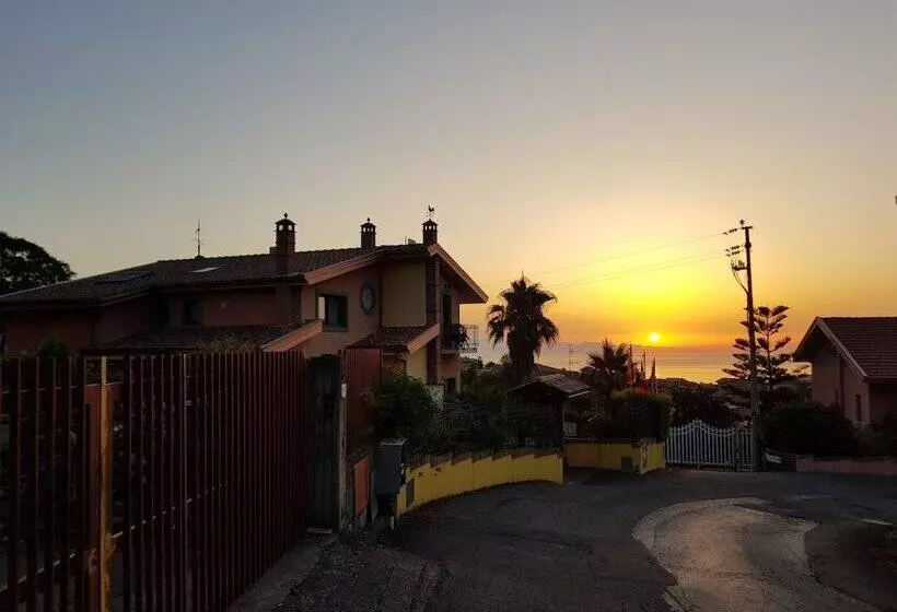 ベッドアンドブレックファースト Villa Hirschen