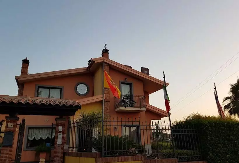 ベッドアンドブレックファースト Villa Hirschen