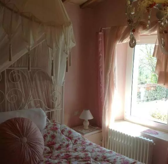 Aamiaismajoitus (B&B) Villa Tamara Country & Spa Suites