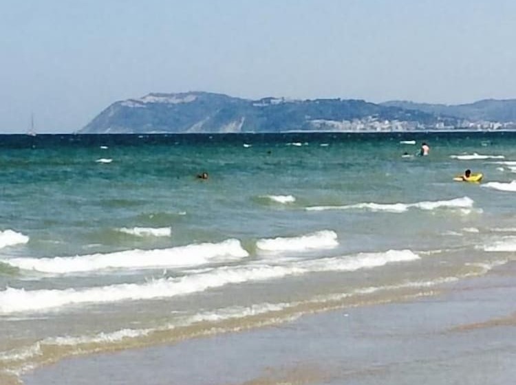 בית מלון כפרי Alexander