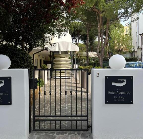 בית מלון כפרי Augustus