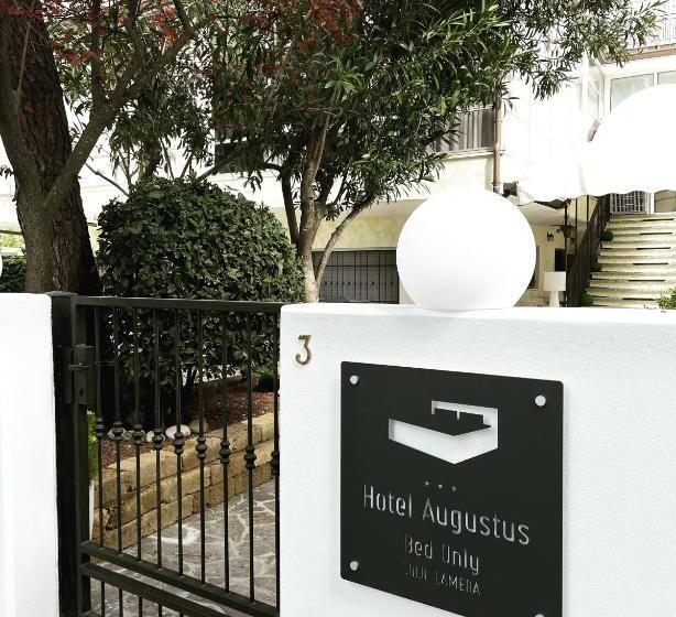 בית מלון כפרי Augustus