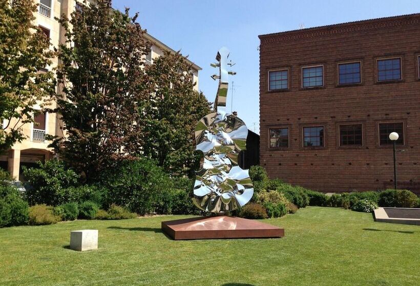 هتل Duomo Cremona