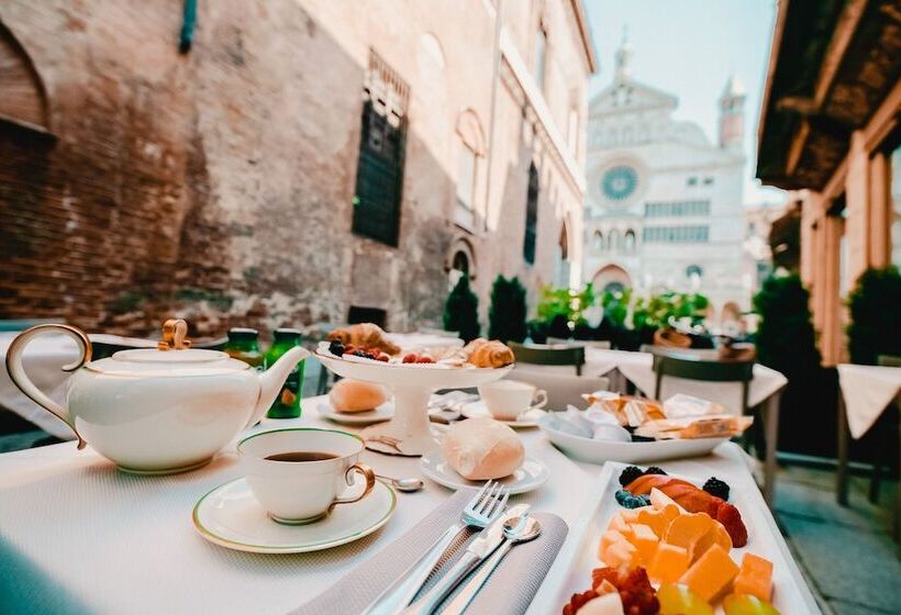 هتل Duomo Cremona