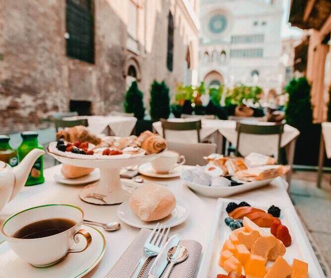 هتل Duomo Cremona